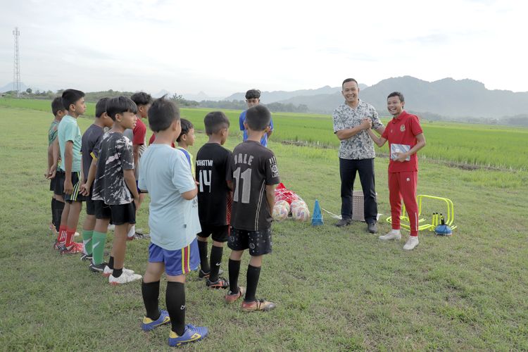 Evan Dimas Beralih Jadi Pelatih SSB di Jawa Timur: Dari Lapangan ke Bangku Pelatih